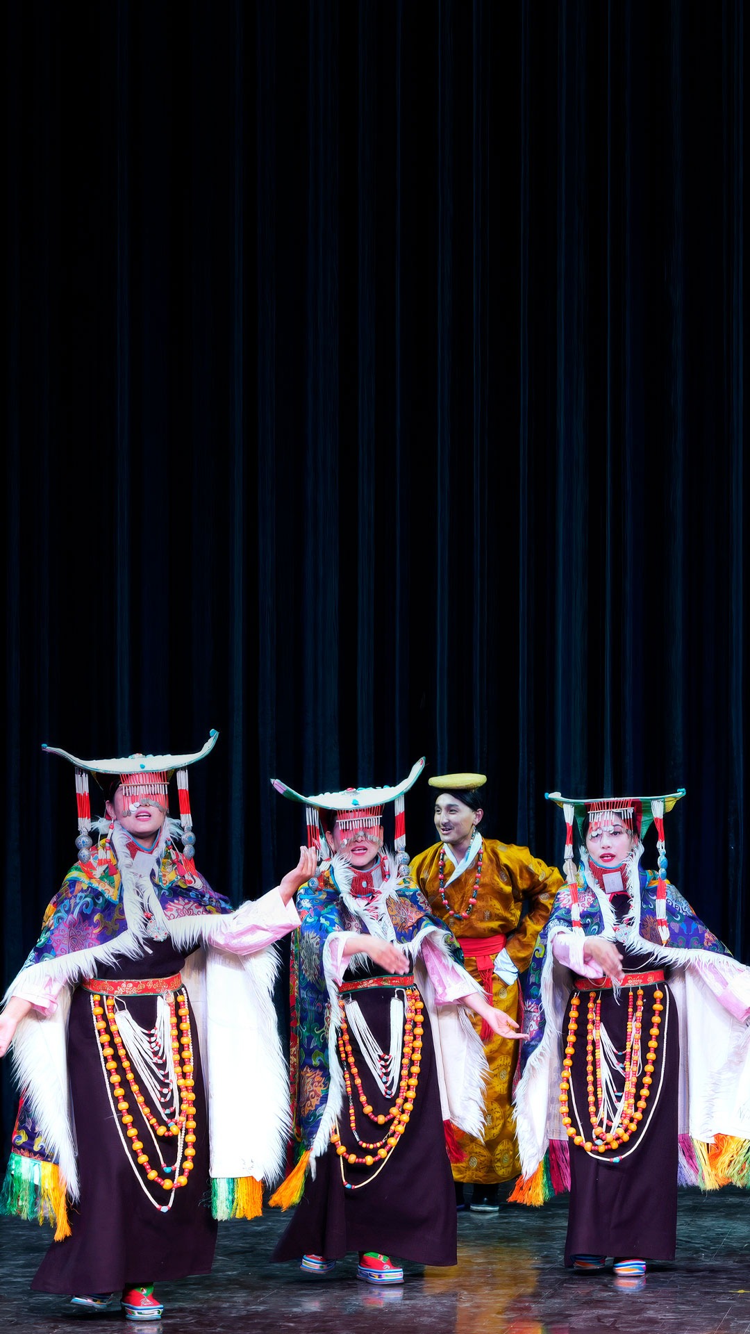 Tanec zo strechy sveta  