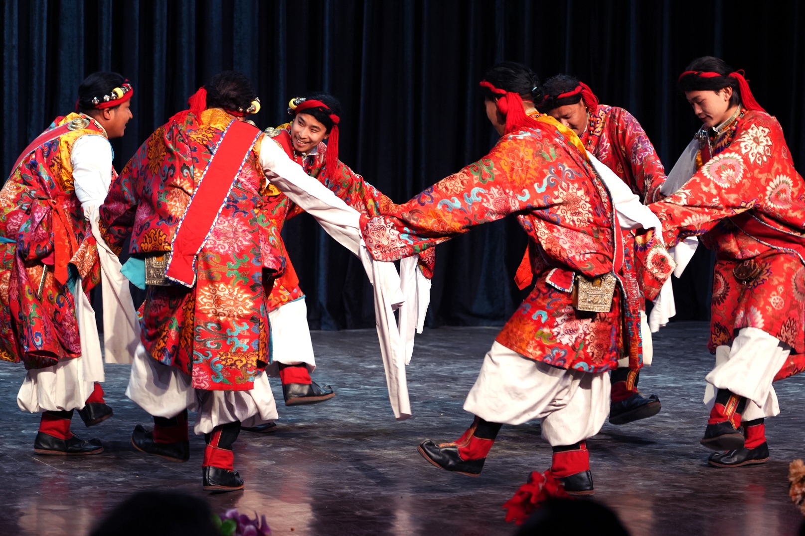 Tanec zo strechy sveta  